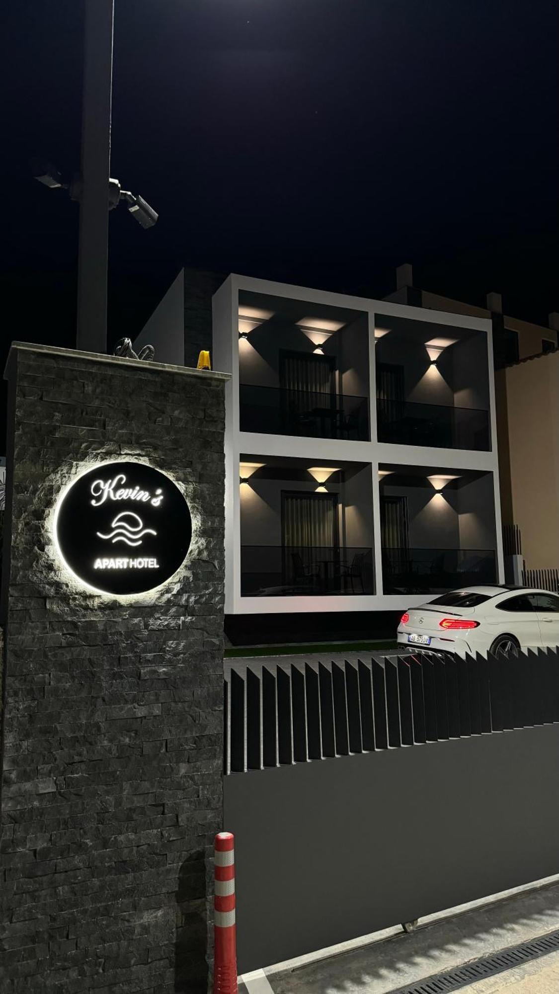 Kevin'S Aparthotel Vlorë Eksteriør bilde