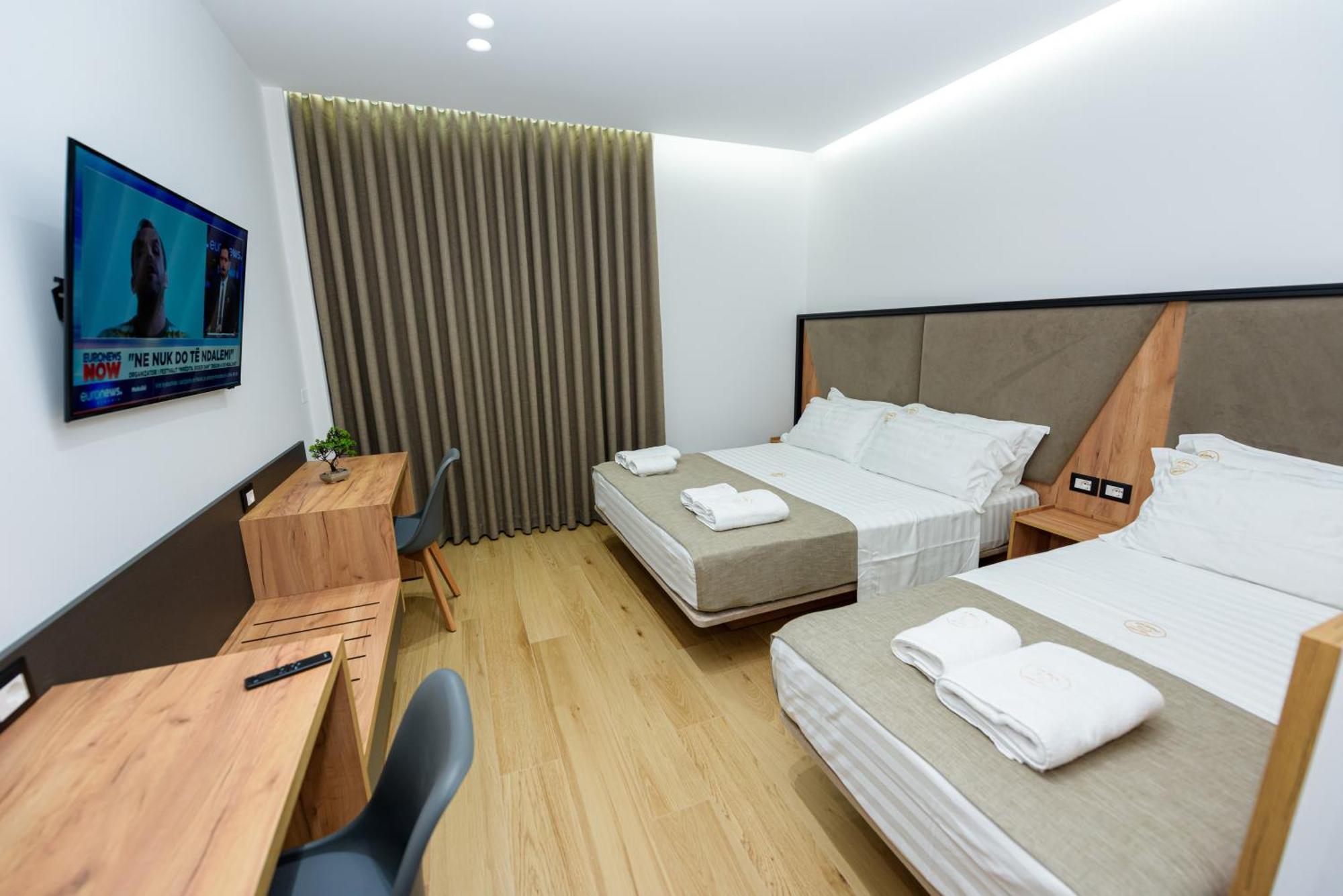 Kevin'S Aparthotel Vlorë Eksteriør bilde