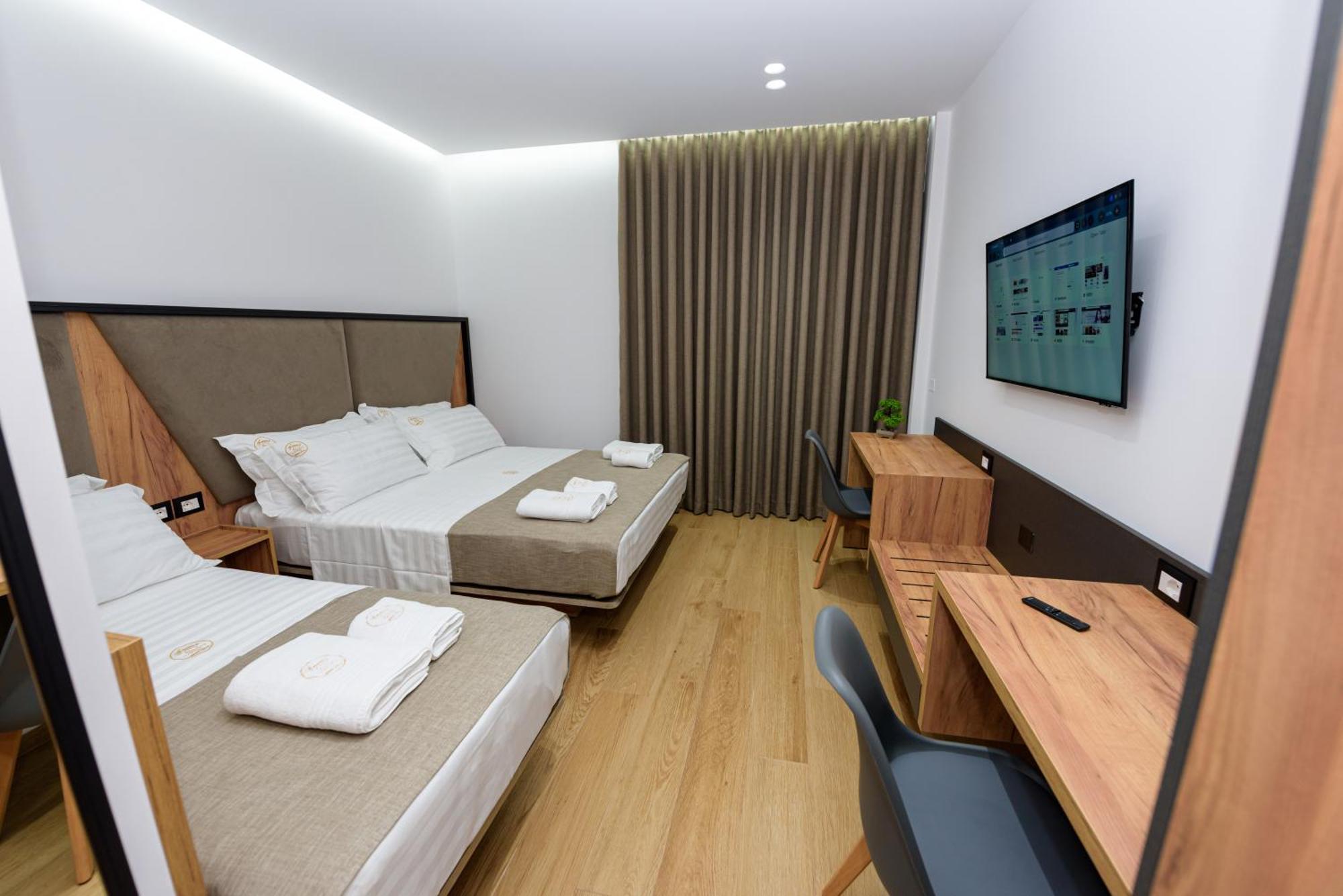 Kevin'S Aparthotel Vlorë Eksteriør bilde